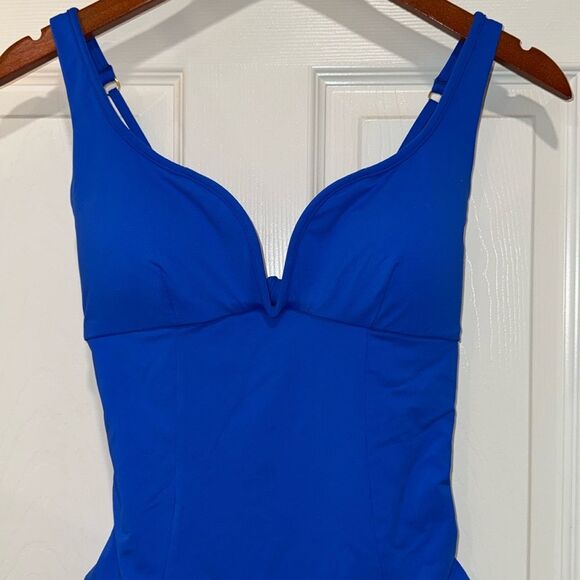 Becca Color Code V-Wire One-Piece Swimsuit, Ultra Marine color Size Large - Picture 5 of 7